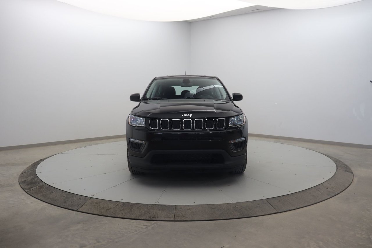 Jeep Compass NIV 3C4NJCAB3LT114859 2020 Noir Baie-Comeau - photo #1