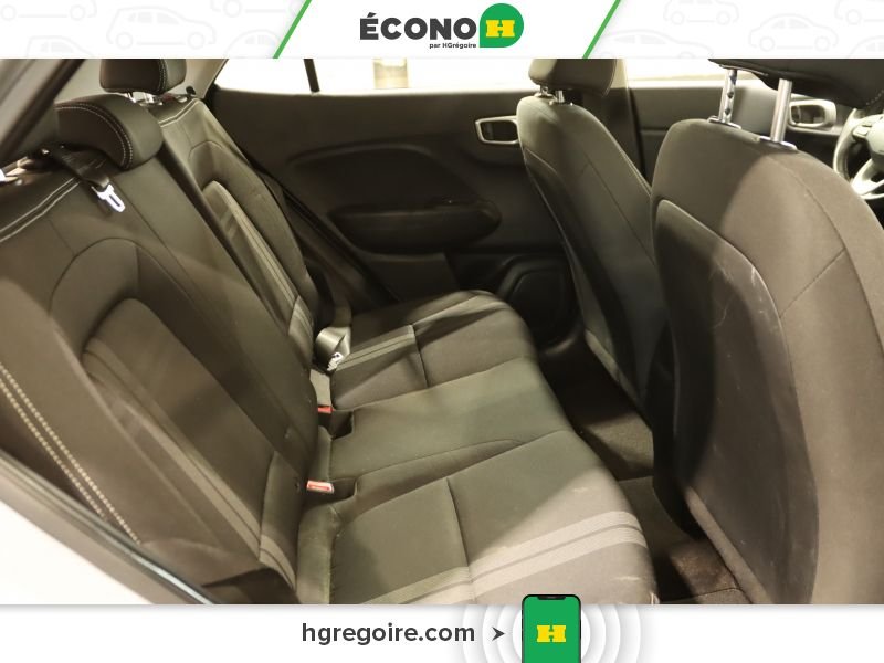 2021 Hyundai Venue Silver Laval - photo #25