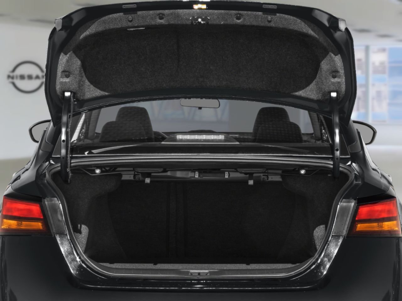 2024 Nissan Altima Super Black Saint-Eustache - photo #7