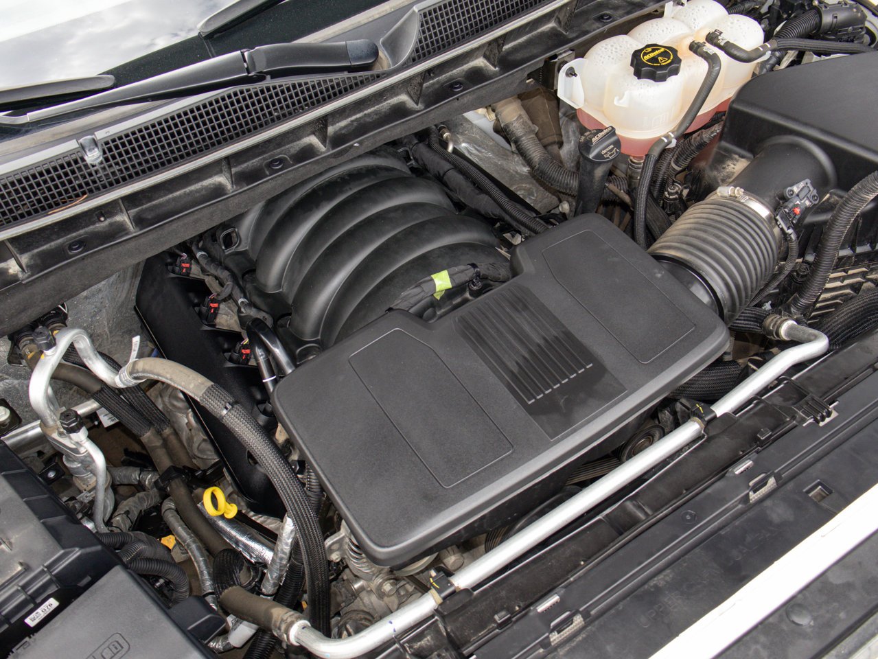 2024 Chevrolet Silverado 1500 4WD Crew Cab 147 LT White Sherwood Park - photo #15