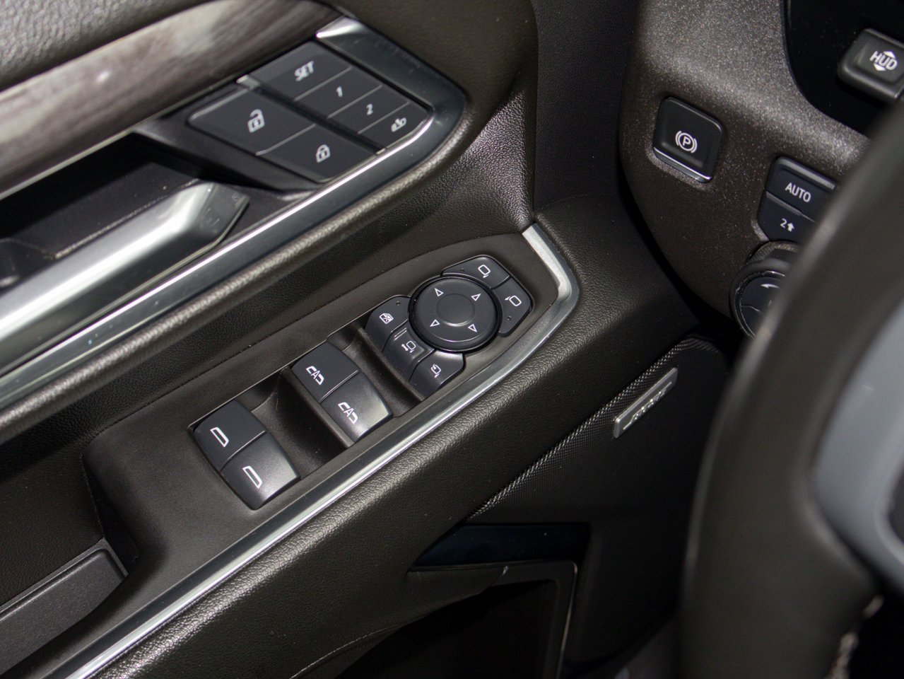 2025 Chevrolet Silverado 2500HD 4WD Crew Cab 159 LTZ White Sherwood Park - photo #22