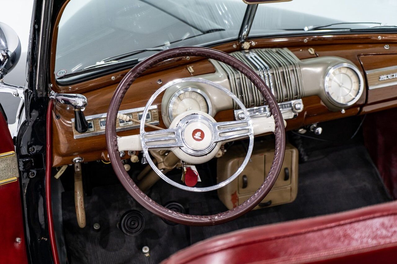 Mercury Eight **PRICE IN USD** 1947 Noir Montréal - photo #77