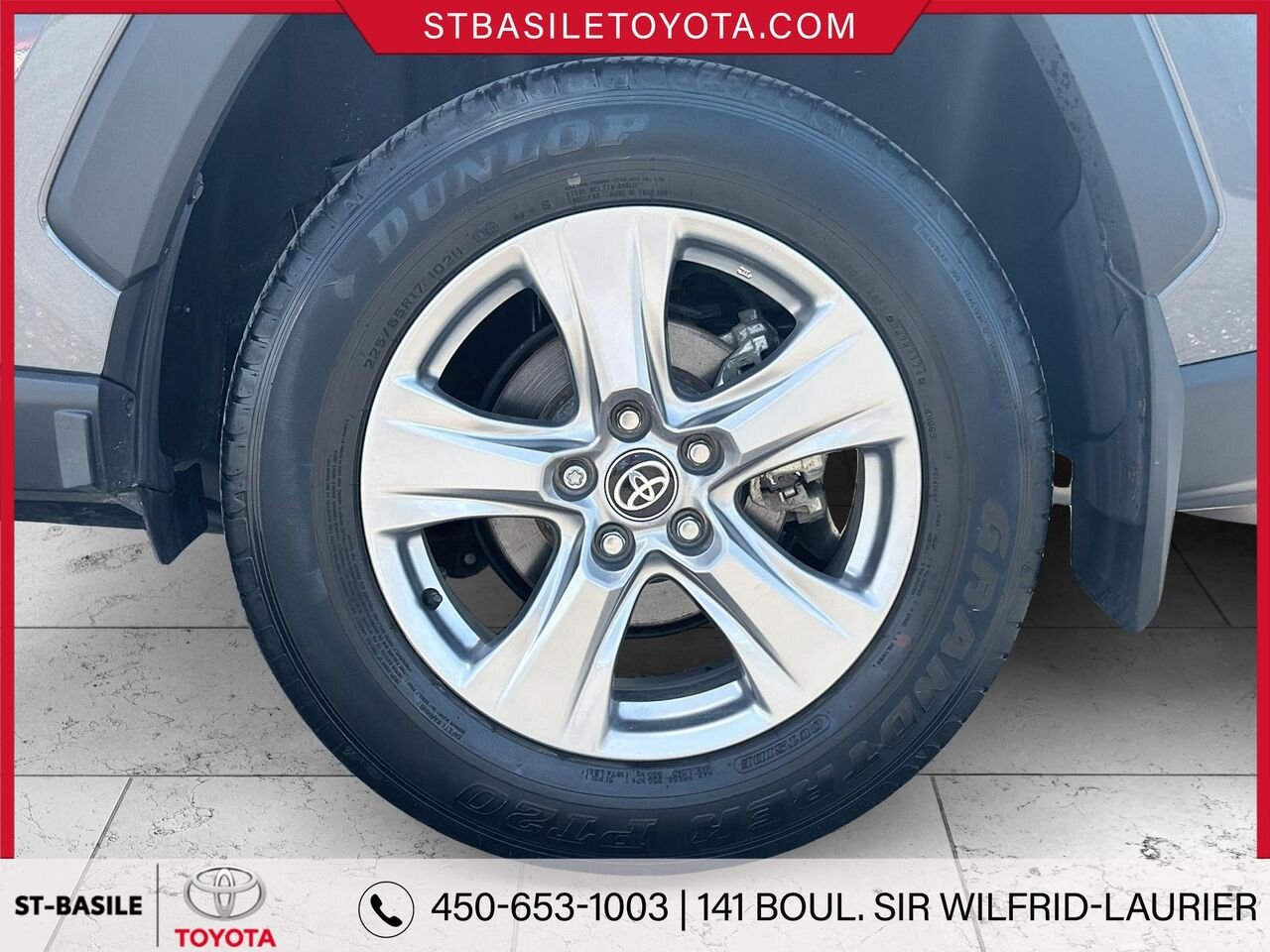 2025 TOYOTA RAV4 Magnetic Grey Metallic Saint-Basile-le-Grand - photo #9