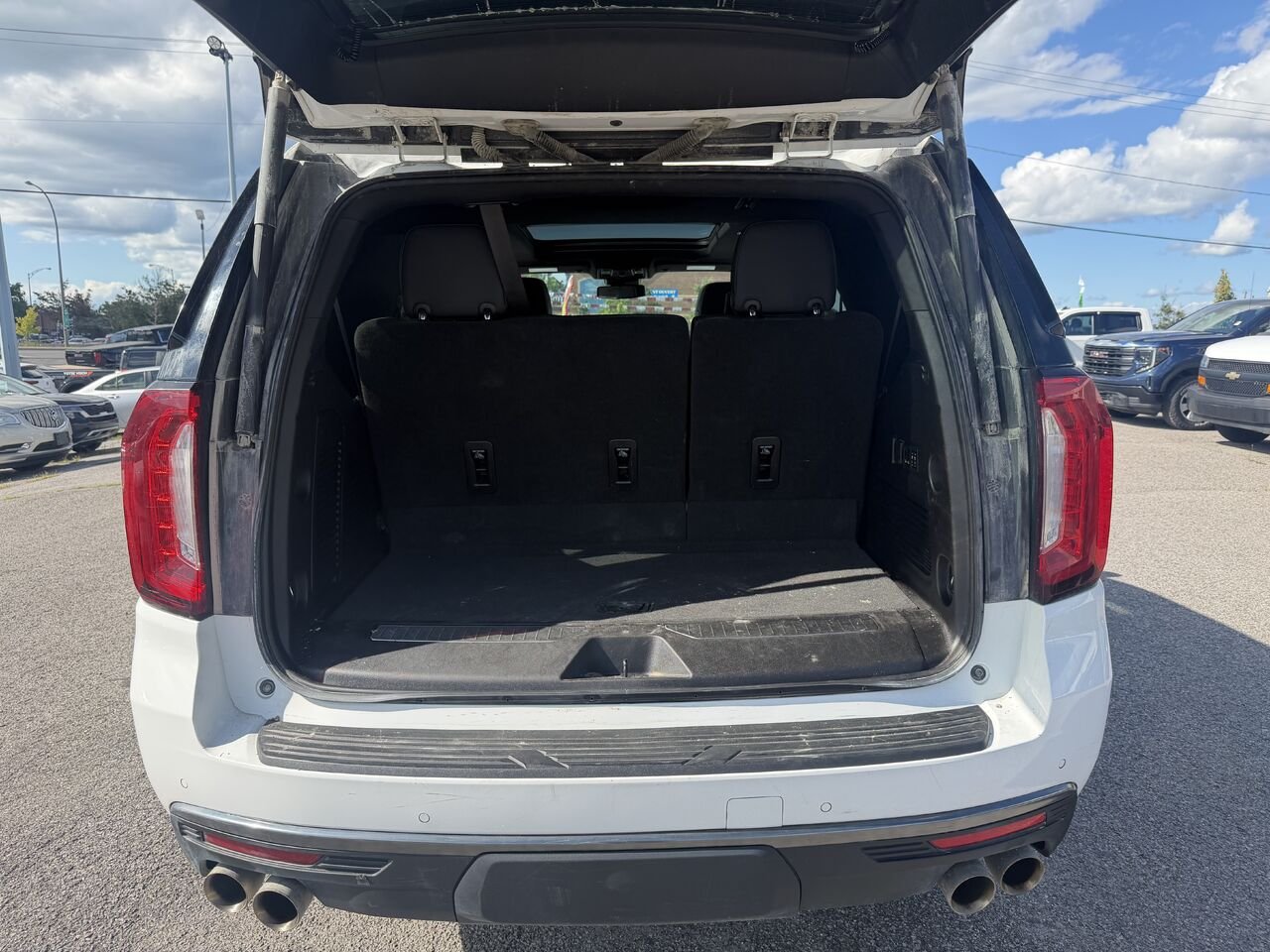 2023 GMC YUKON AT4 AT4 4 portes 4RM White Ottawa & Gatineau - photo #20
