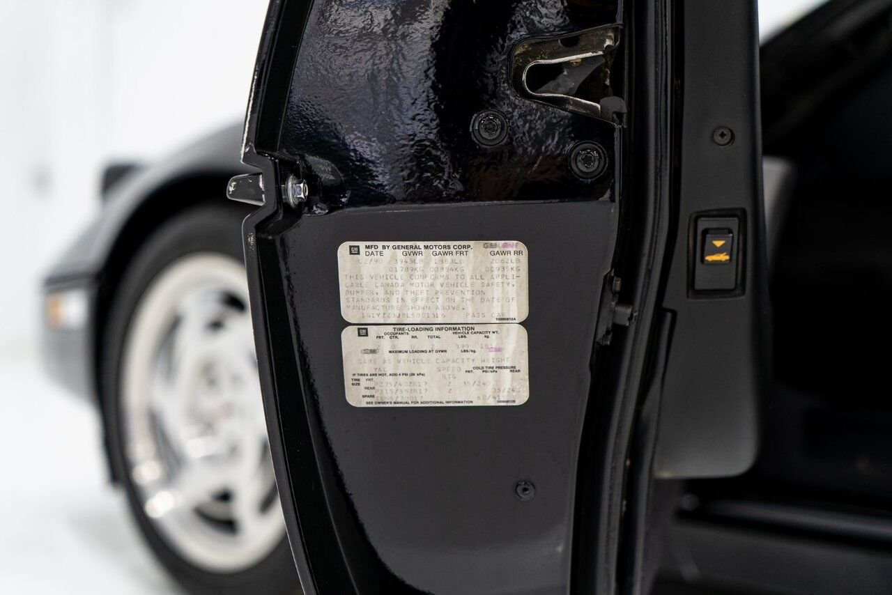 Chevrolet Corvette ZR1 | PRIX EN USD 1990 Noir Montréal - photo #61