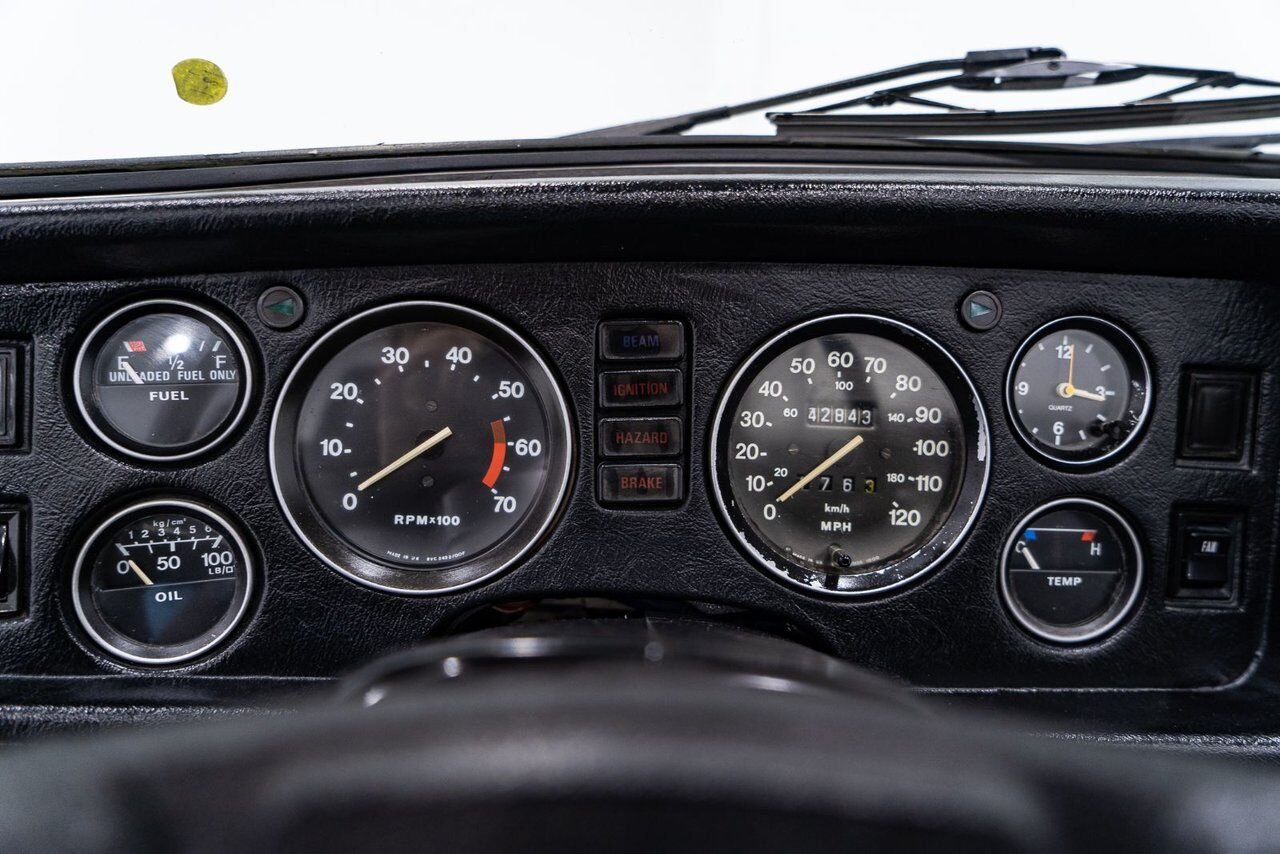 1979 MG B Beautifully presented from former complete restoration White Montreal - photo #83