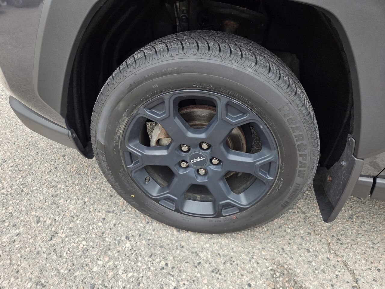 2022 Toyota RAV4 Grey Mont-Laurier - photo #8