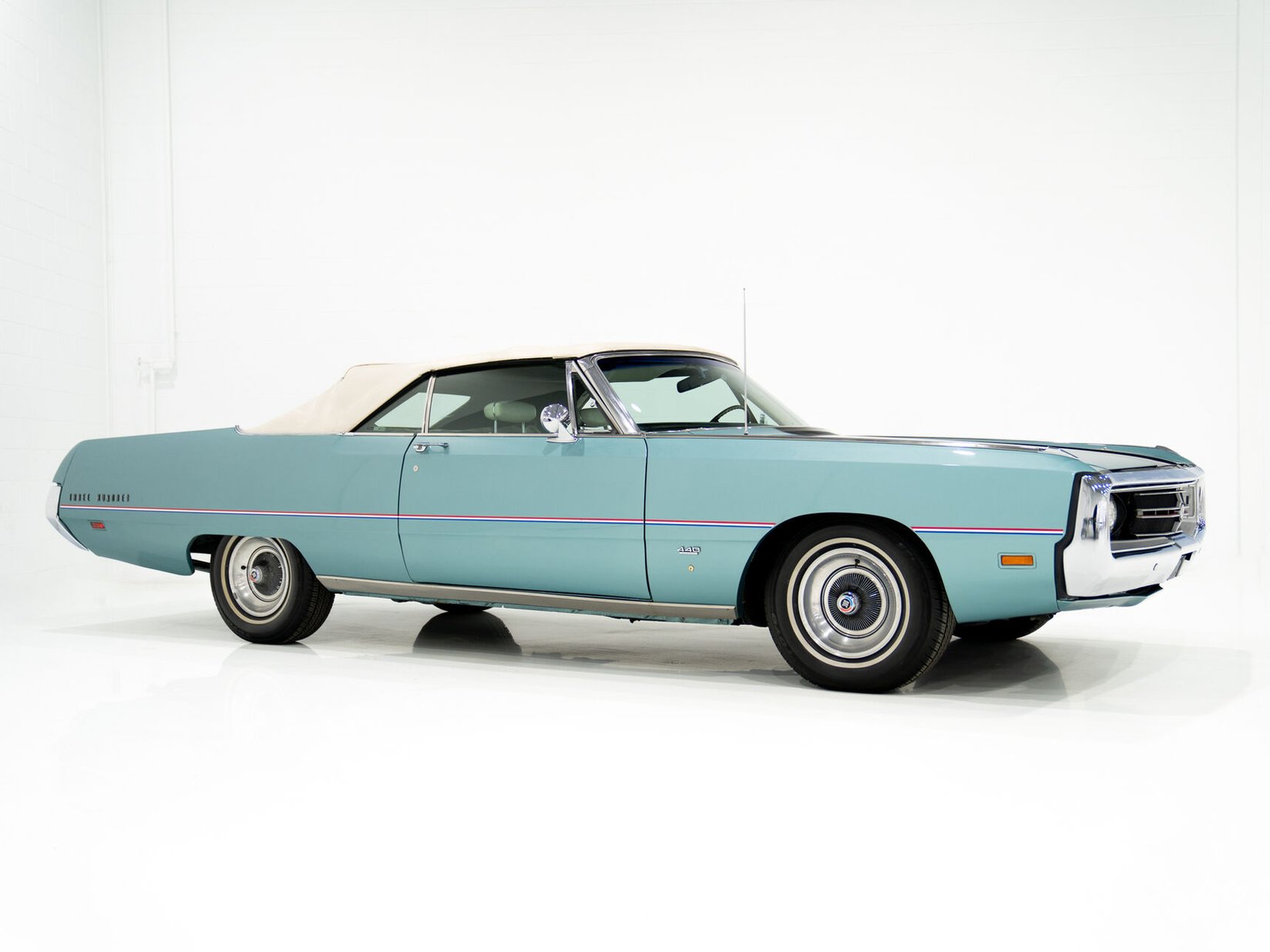 Chrysler 300 1969 Bleu Montréal - photo #29