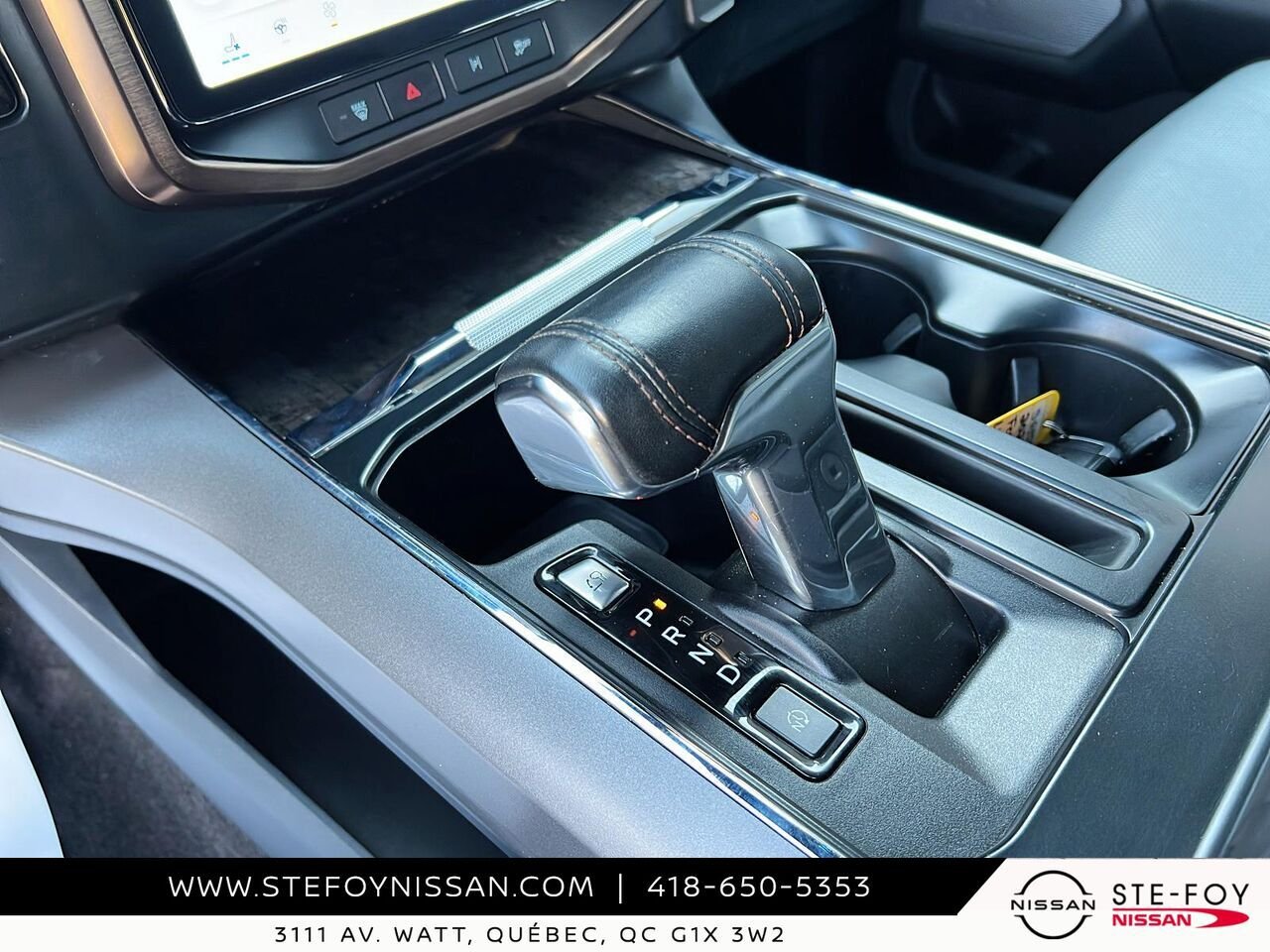 2023 Ford F-150 Lightning LARIAT STANDARD RANGE Grey Ste-Foy - photo #14