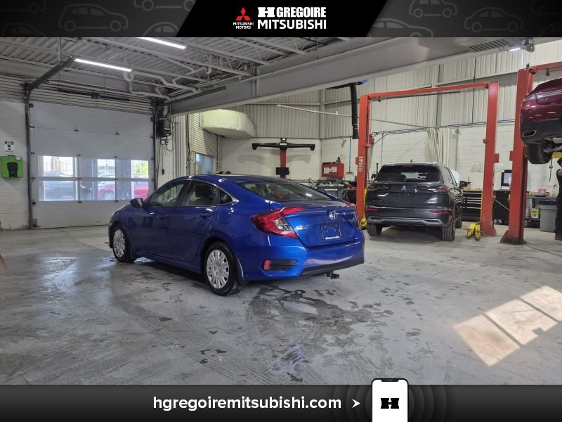Honda Civic 2018 Bleu Blainville - photo #5