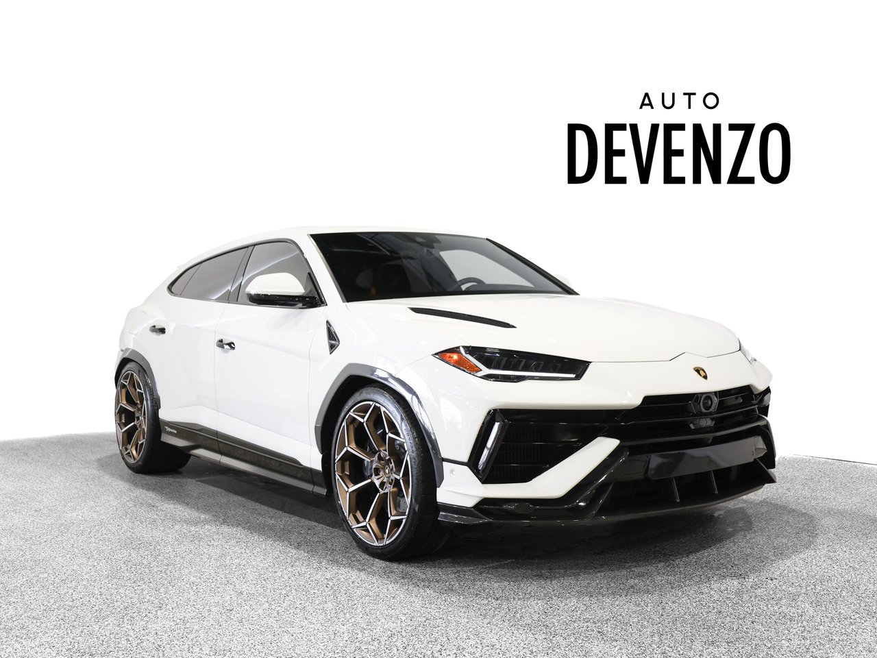 Lamborghini Urus 2023 Blanc Saint-Eustache - photo #0