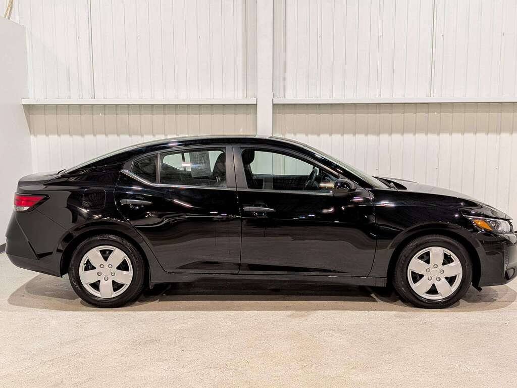 Nissan Sentra S Plus CVT 2024 Noir Val-David - photo #4