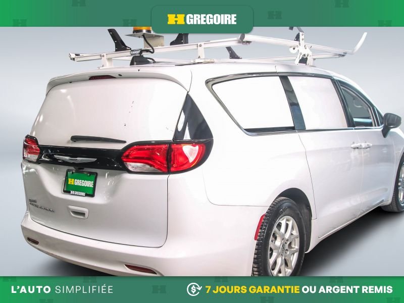 Chrysler Grand Caravan 2023 Blanc Saint-Eustache - photo #5