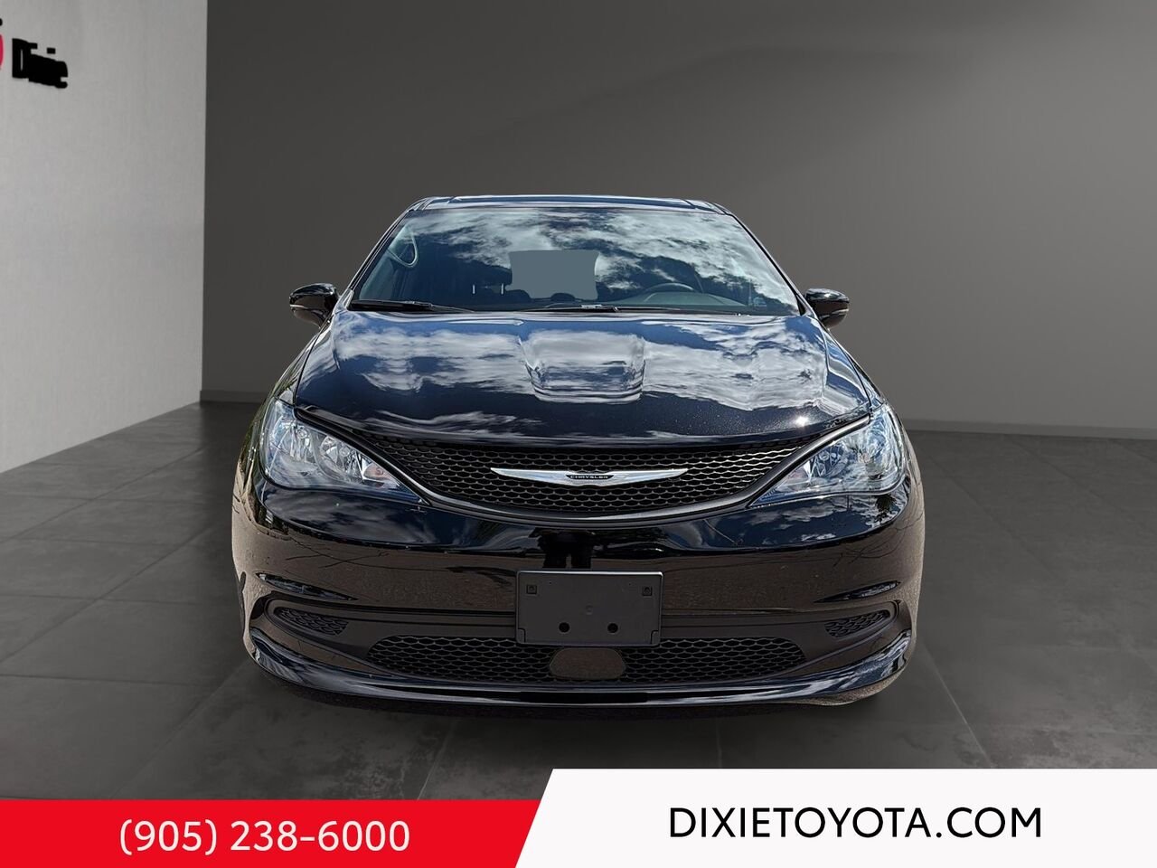2026 Chrysler Grand Caravan SXT / CLEAN CARFAX / Black Mississauga - photo #1