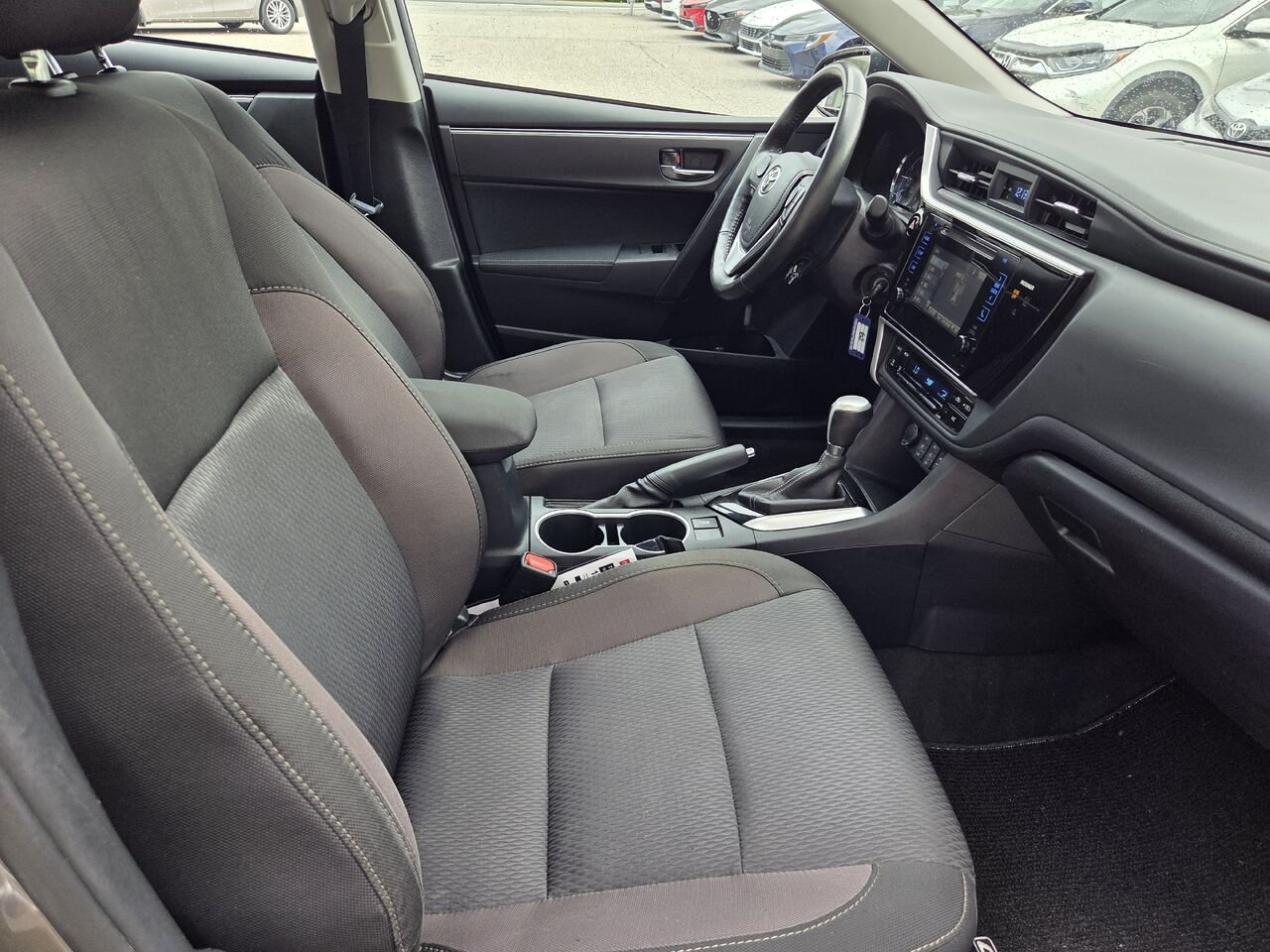 Toyota COROLLA 2017 Gris Mont-Laurier - photo #14