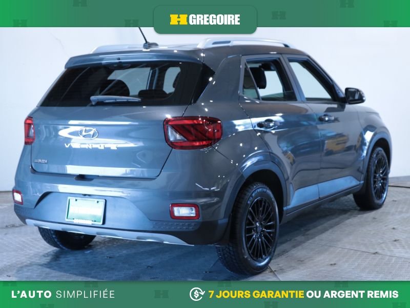 2023 Hyundai Venue Grey Blainville - photo #8