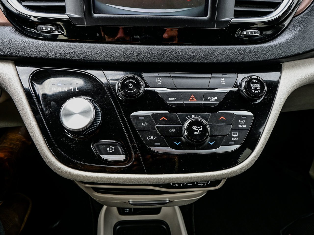 2023 Chrysler Grand Caravan SXT 2WD Grey Sherwood Park - photo #26