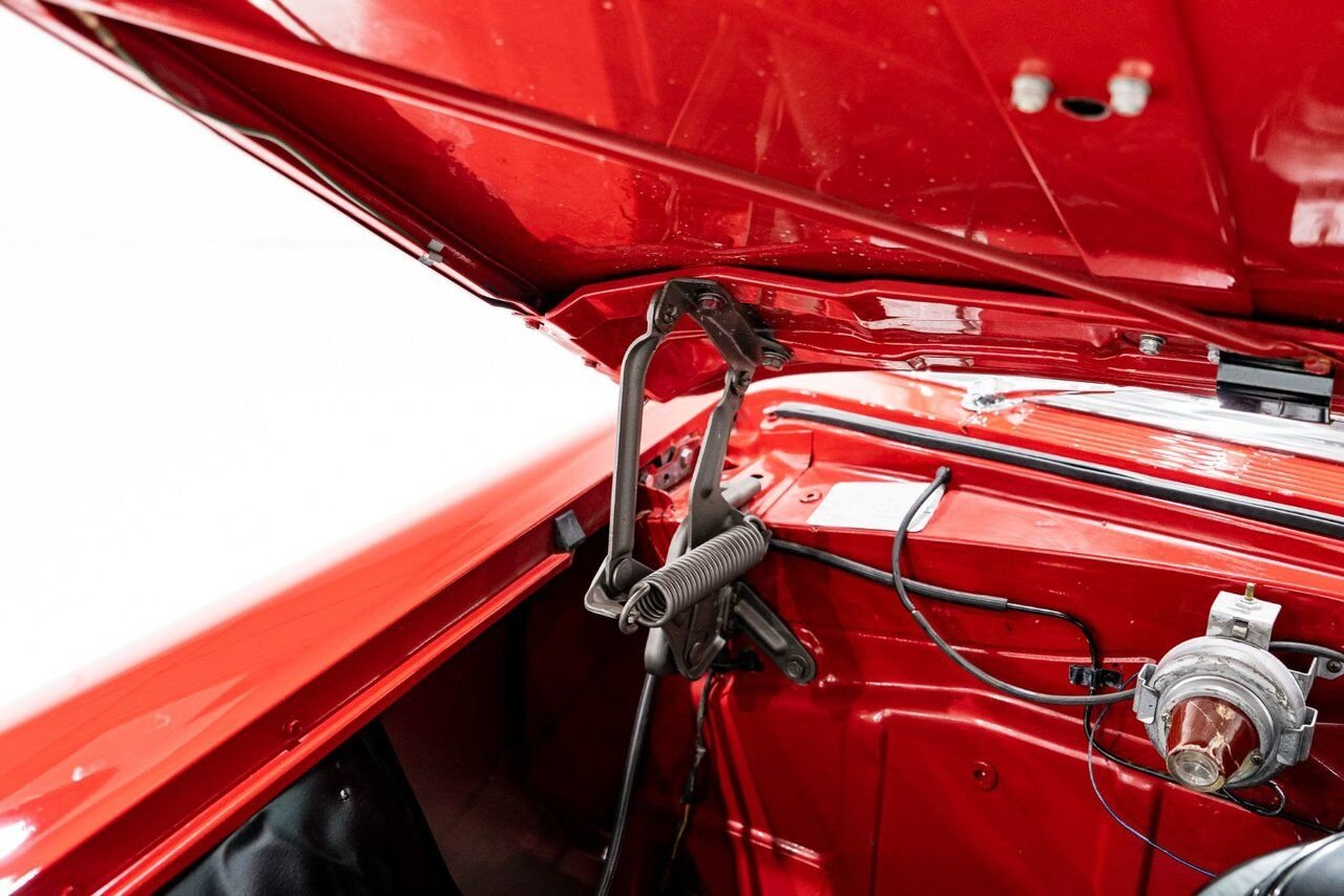Pontiac Starchief **PRIX EN USD** Beautifully presented from former restoration 1955 Blanc Montréal - photo #54