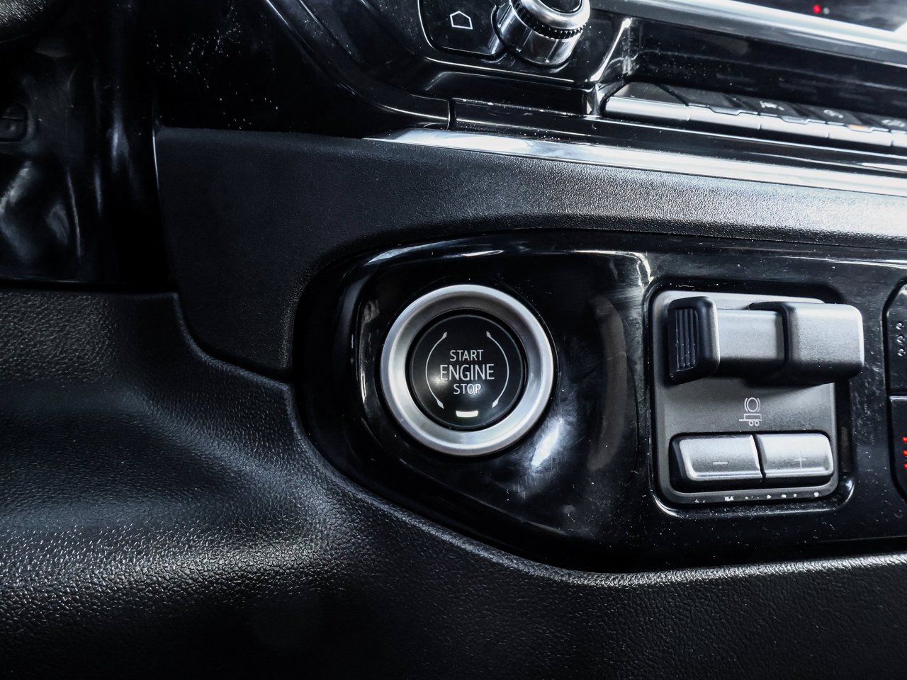 2023 GMC Sierra 1500 4WD Crew Cab 147 Elevation Blue Sherwood Park - photo #24