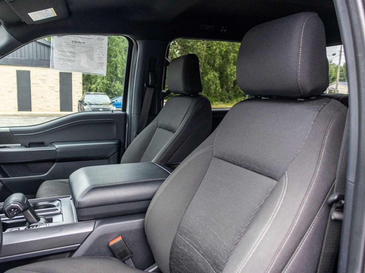 2024 Ford F-150 XLT cabine SuperCrew 4RM caisse de 5,5 pi Grey Châteauguay - photo #27