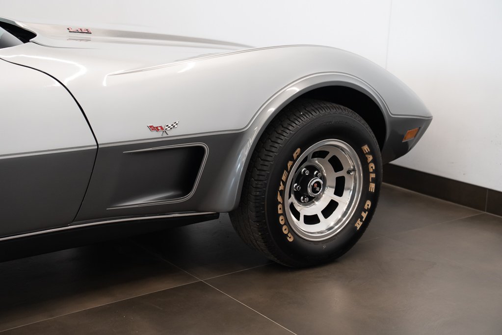 Chevrolet Corvette 1978 Argent Montréal - photo #6