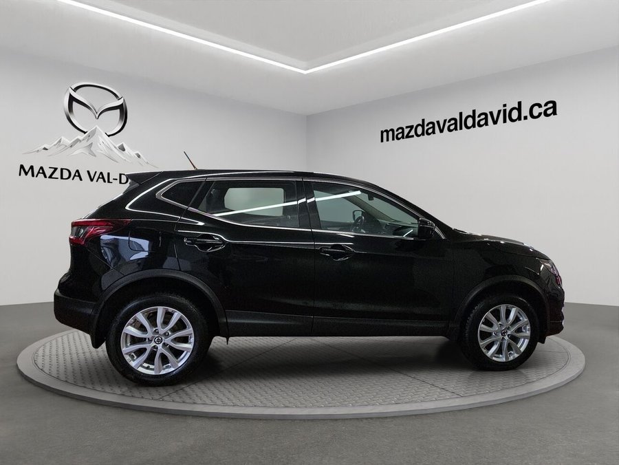 2023 Nissan Qashqai S TA CVT, Cruise control, commande audio au volant, détecteur d'angles morts Black