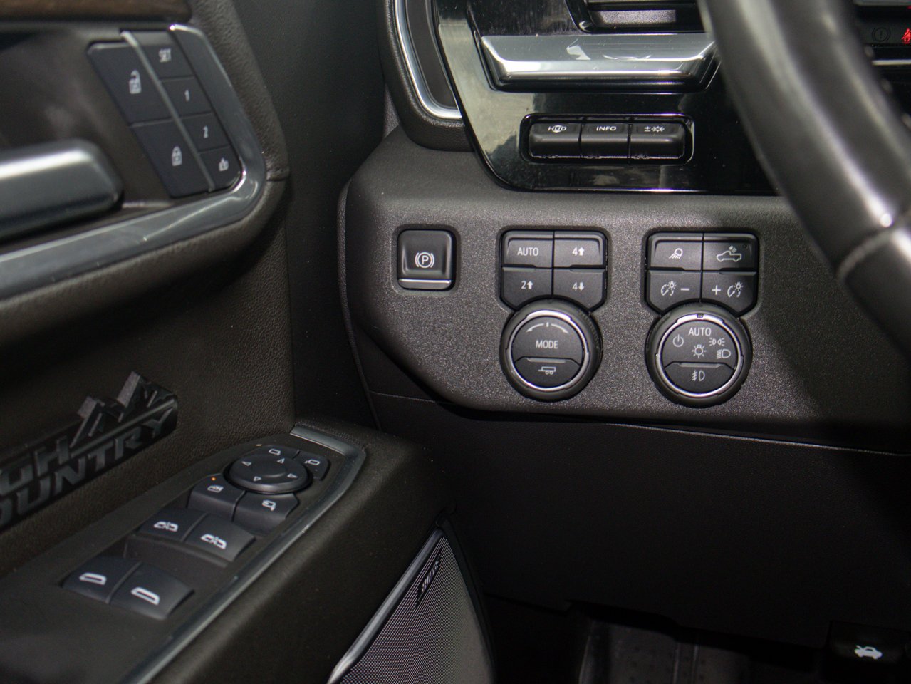 2024 Chevrolet Silverado 1500 4WD Crew Cab 157 High Country Grey Sherwood Park - photo #22