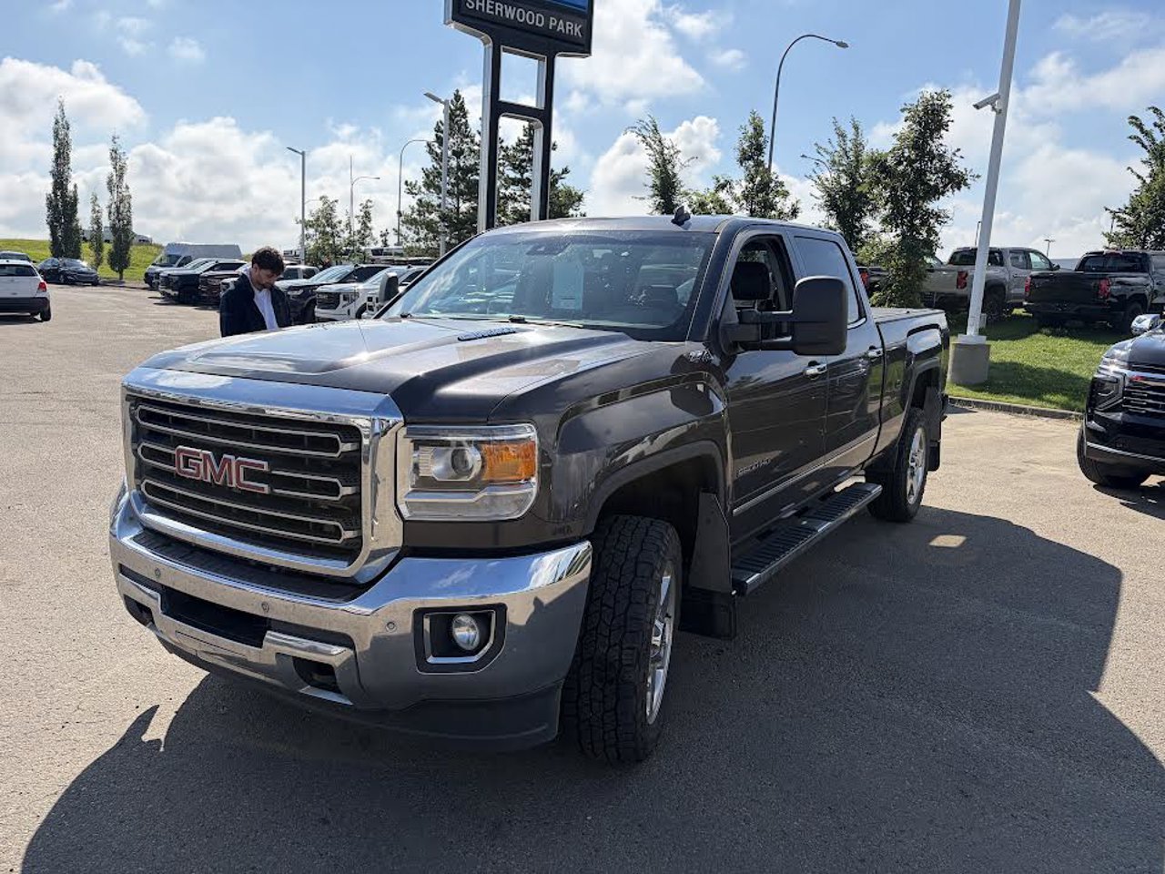 2015 GMC Sierra 2500HD 4WD Crew Cab 153.7 SLT Grey Sherwood Park - photo #2