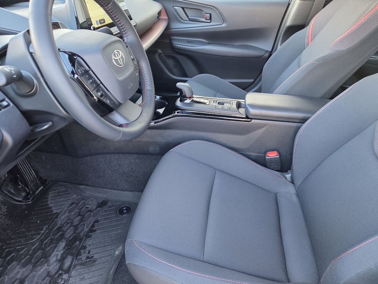 2025 Toyota PRIUS HYBRIDE BRANCHABLE White Mont-Laurier - photo #8