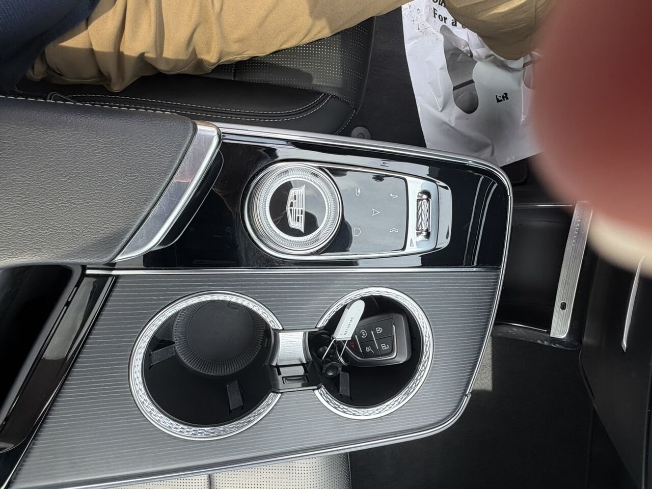 Cadillac LYRIQ Sport AWD FINANCEMENT À PARTIR DE 0.99% 2024 Argent Laval - photo #27