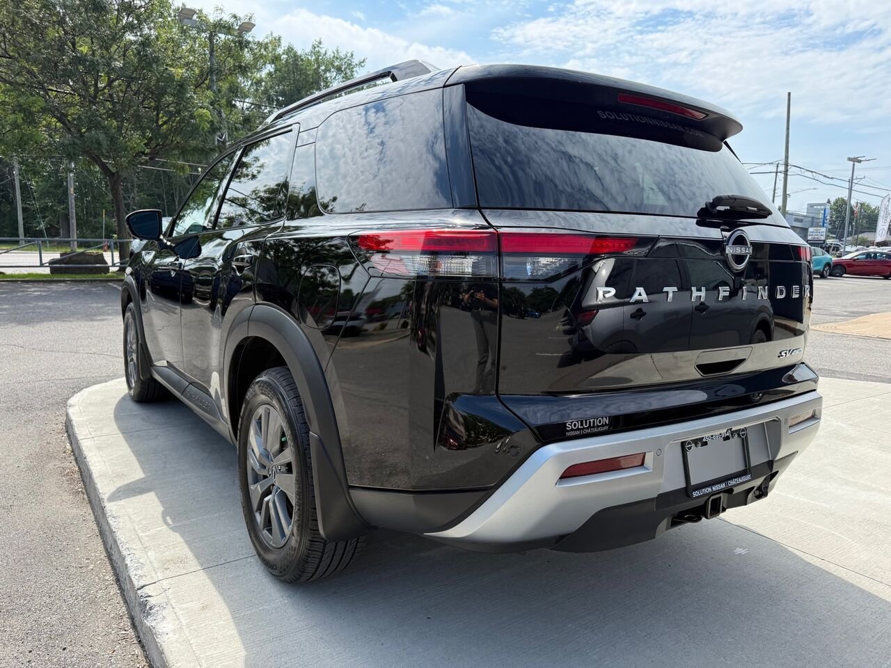 2024 Nissan Pathfinder SV 4RM Black Châteauguay - photo #6