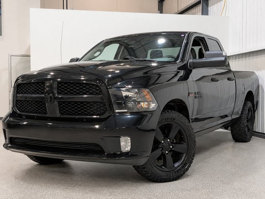 Ram 1500 Express 4x4 Quad Cab 6'4" Box *Ltd Avail* 2018 Noir