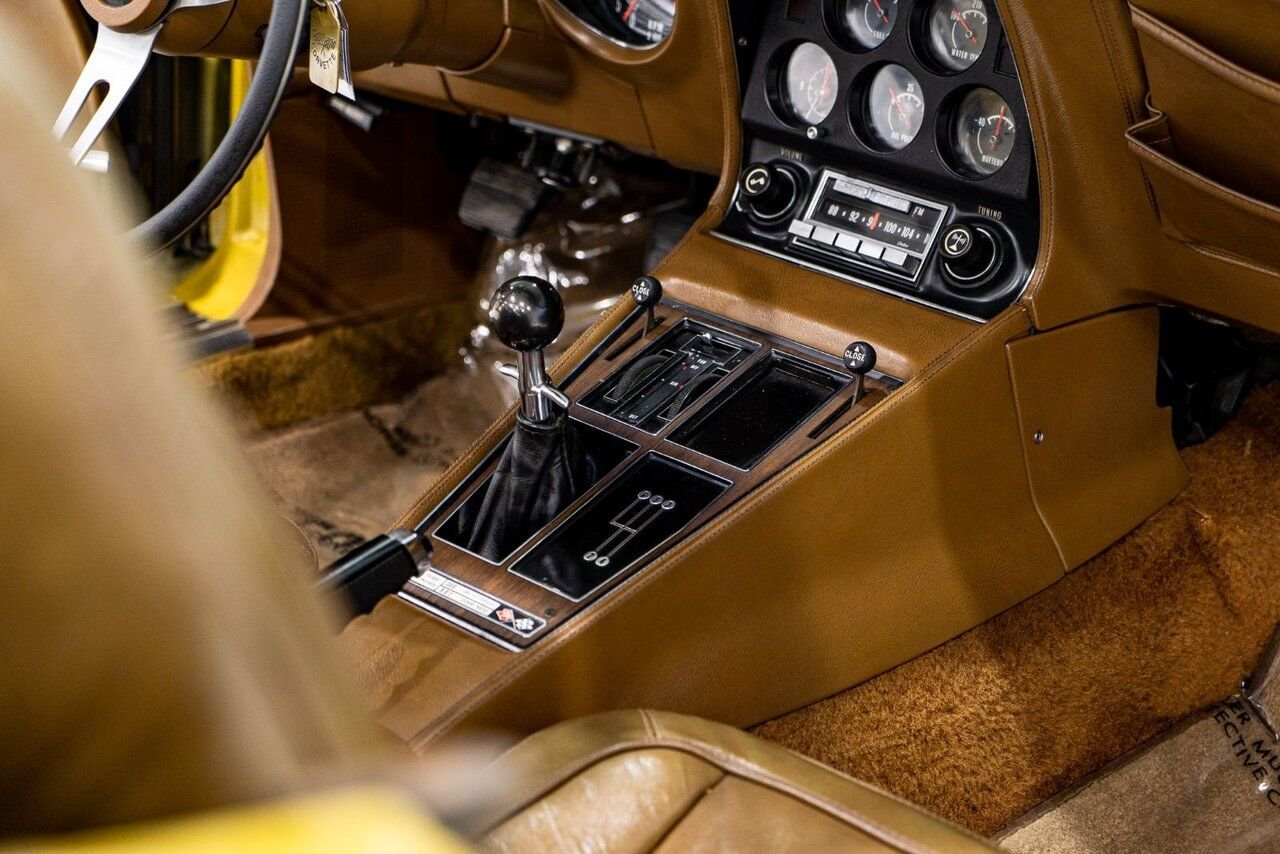 1972 Chevrolet Corvette Unrestored matching# LT1 with documented 103,454km(64,283mi) | PRIX EN USD Gold Montreal - photo #79