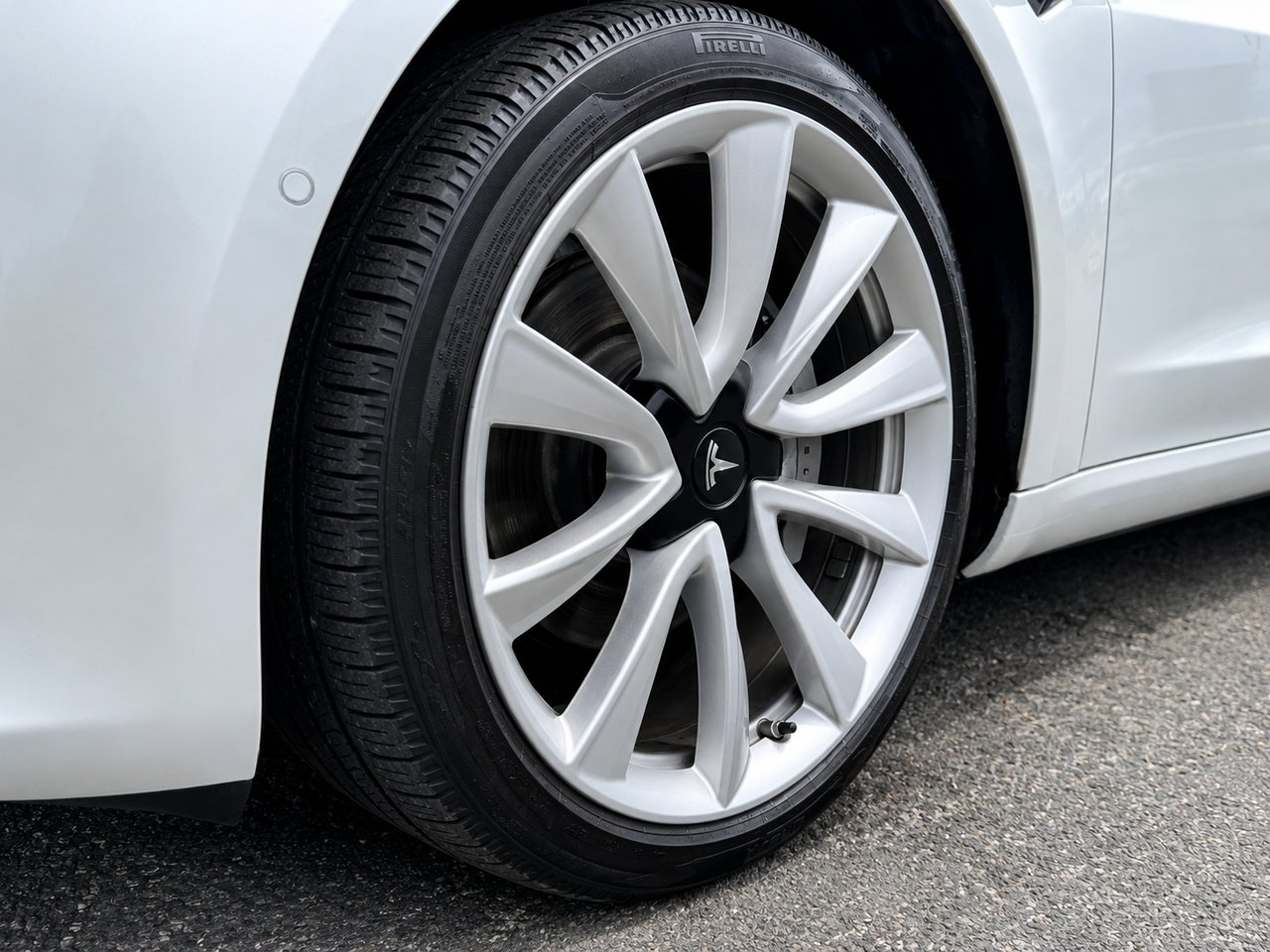 Tesla Model 3 2019 Blanc Granby - photo #10