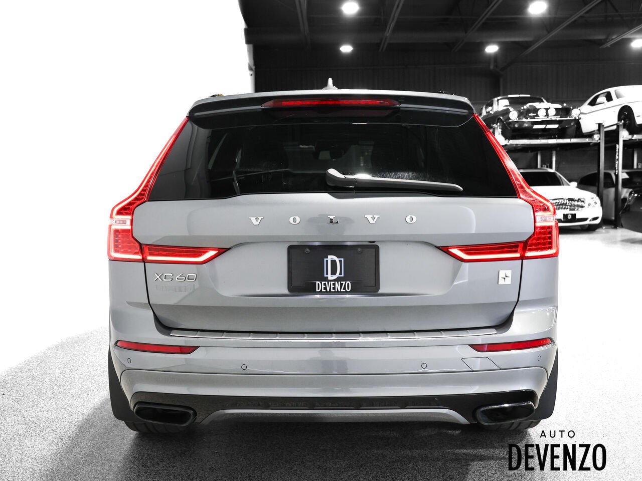 2020 Volvo XC60 Grey Saint-Eustache - photo #3