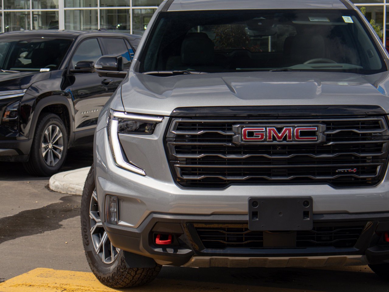 2026 GMC Acadia AWD 4dr AT4 Grey Sherwood Park - photo #4