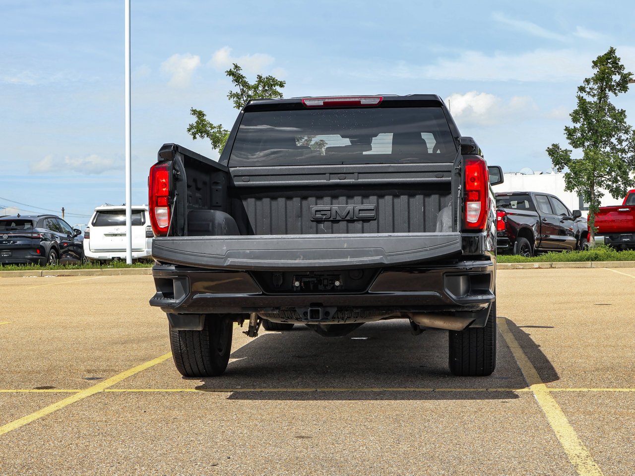 2024 GMC Sierra 1500 4WD Crew Cab 147 Elevation Black Sherwood Park - photo #8