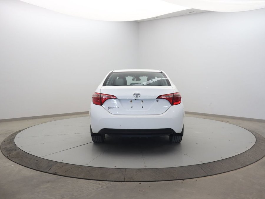 2018 Toyota Corolla 2018 White