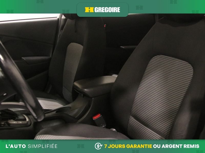 Hyundai Kona 822192 | Preferred AWD AUTO AC GR ELECT MAGS CAM RECUL BLEU 2020 Blanc Laval - photo #13