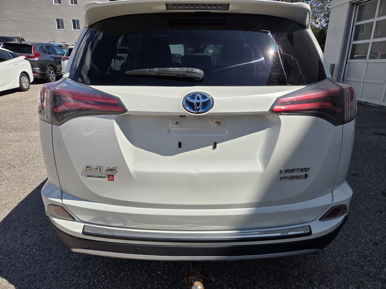 2017 Toyota RAV4 Hybrid White Mont-Laurier - photo #9