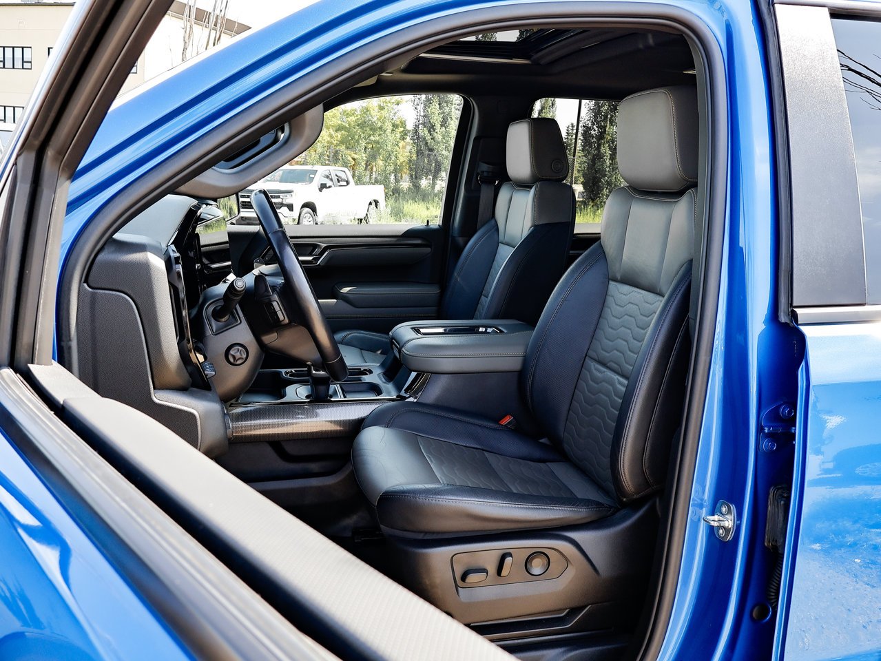 2022 Chevrolet Silverado 1500 4WD Crew Cab 147 ZR2 Blue Sherwood Park - photo #16