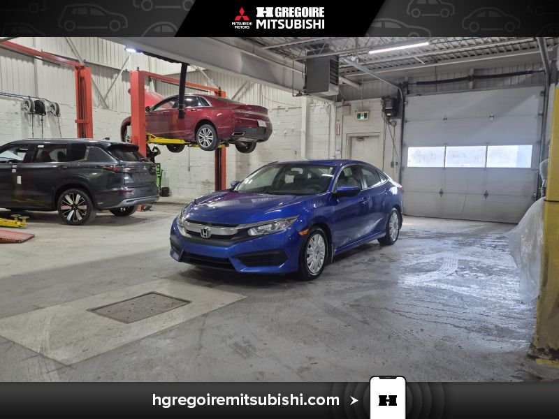 Honda Civic 2018 Bleu Blainville - photo #2