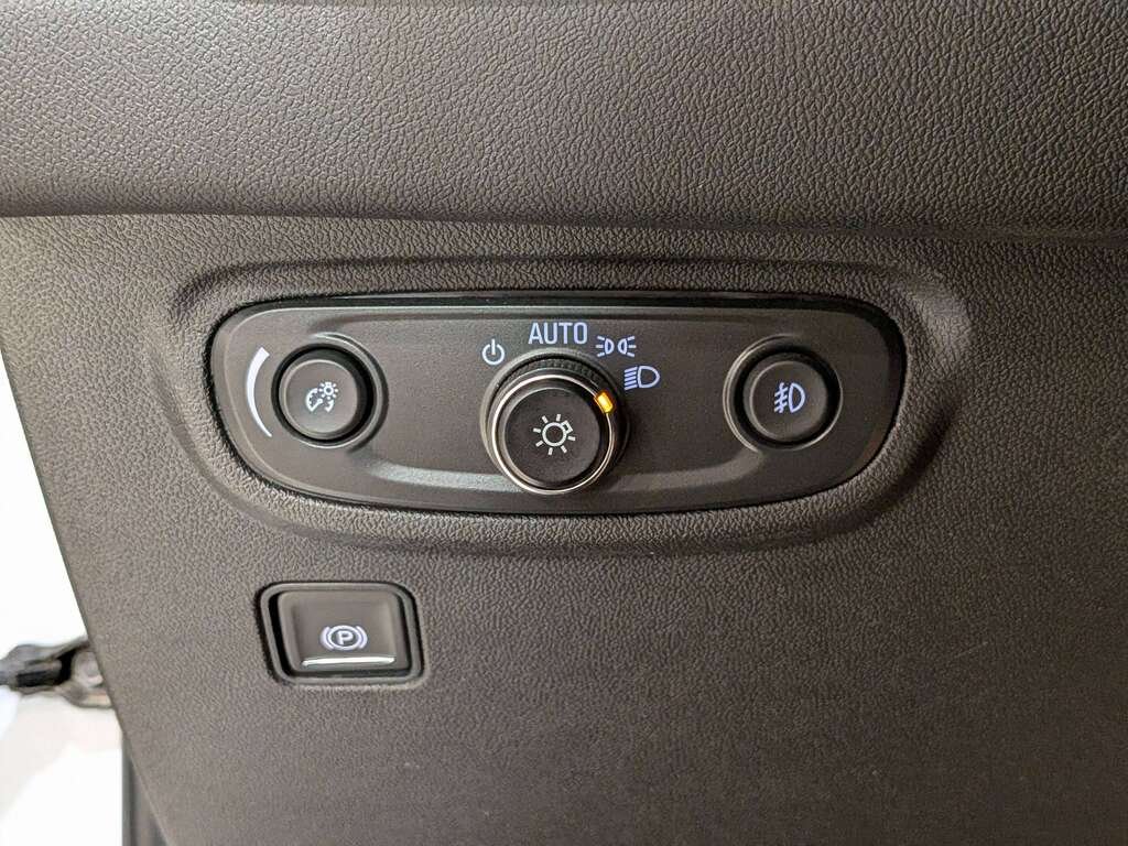 GMC Terrain 2023 Blanc Val-David - photo #29