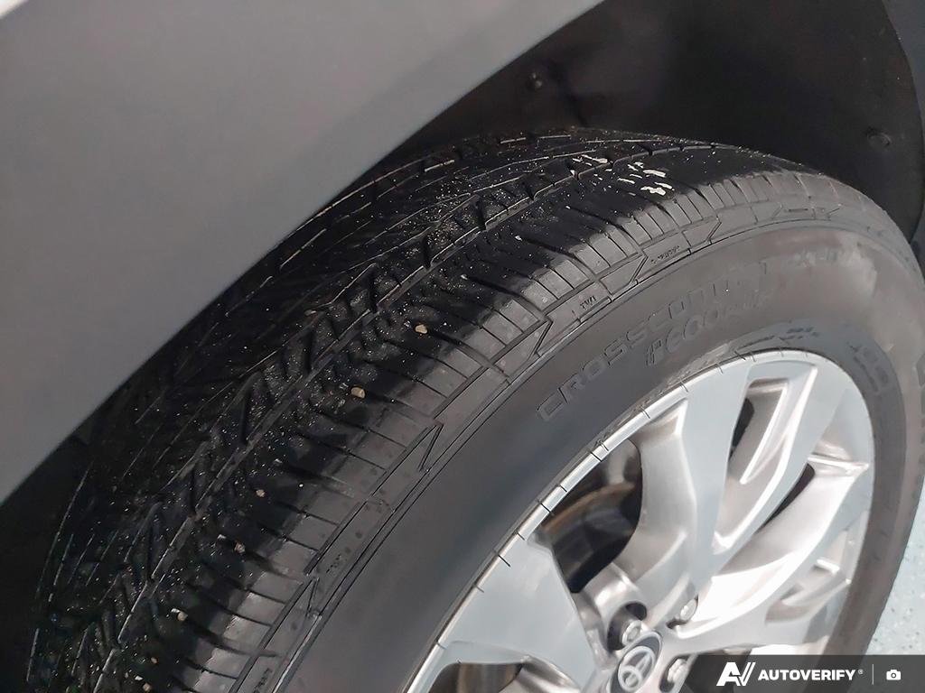 2025 Toyota Grand Highlander 2602009A | Hybrid Limited Wind Chill Pearl Edmonton - photo #6