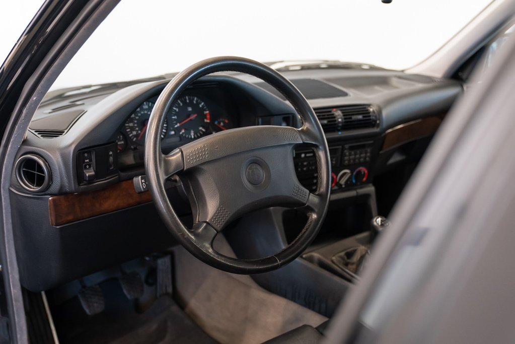 1991 BMW 5 Series Black Montreal - photo #18