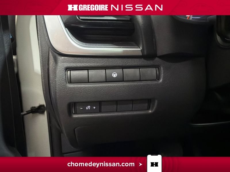 2021 Nissan Rogue White Saint-Eustache - photo #13