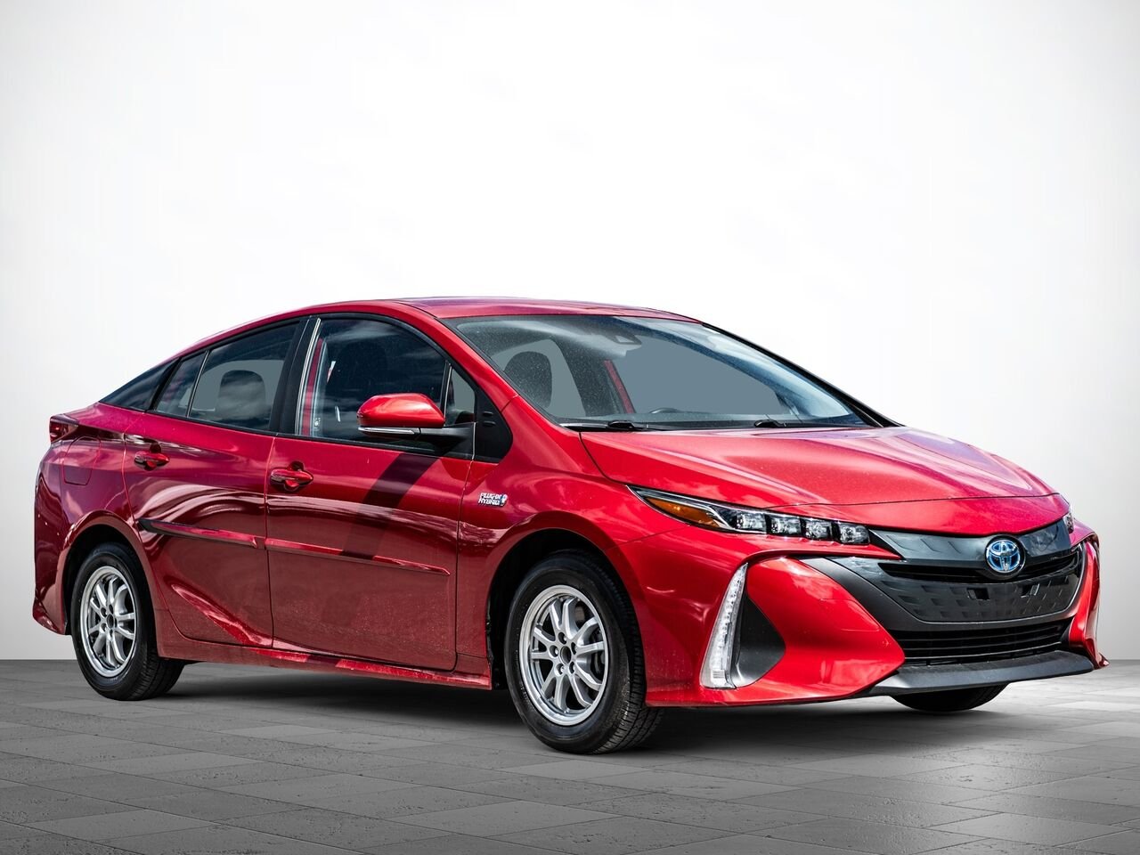 Toyota Prius Prime 2021 Rouge Sainte-Julienne - photo #1