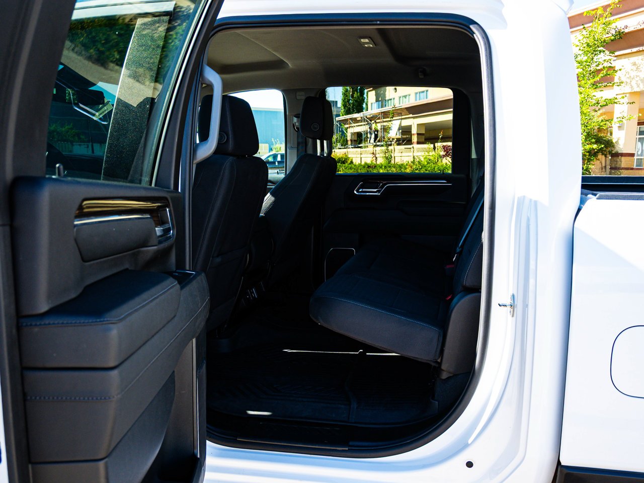 2024 Chevrolet Silverado 2500HD 4WD Crew Cab 159 LT White Sherwood Park - photo #26