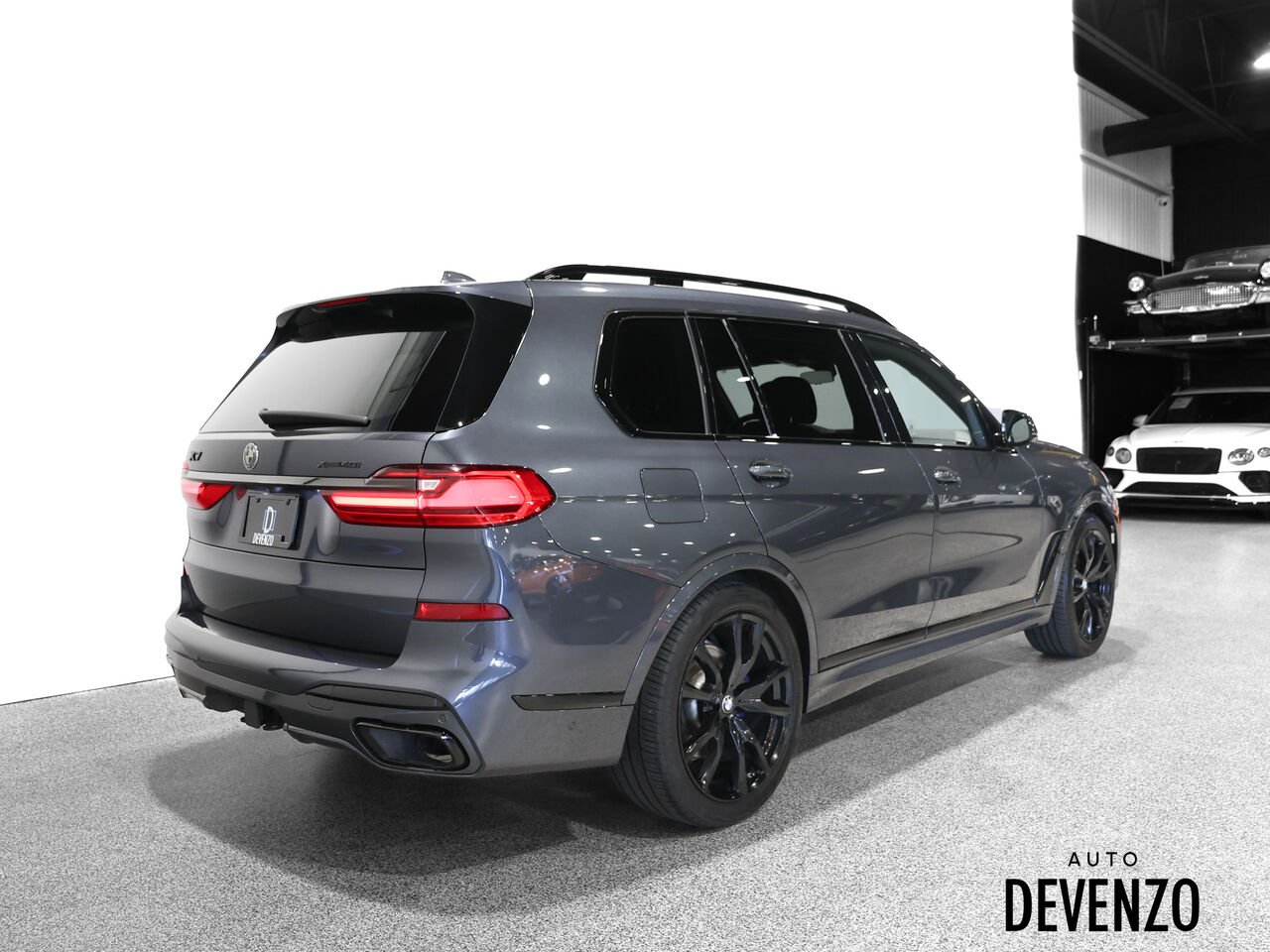 2022 BMW X7 Grey Saint-Eustache - photo #2