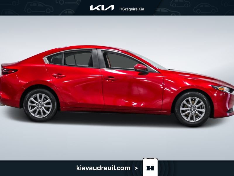 2021 Mazda 3 Red Saint-Eustache - photo #7